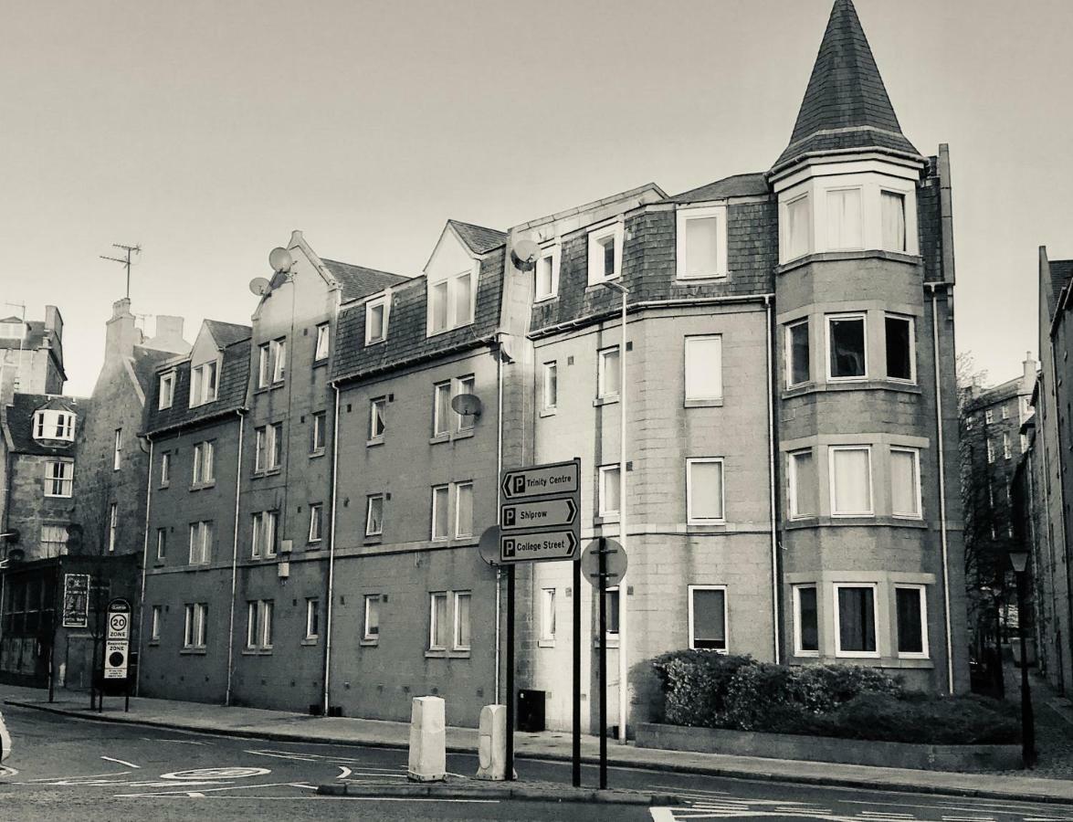 Central Spacious 2 Bedroom By Union Square Free Parking Aberdeen Exteriör bild